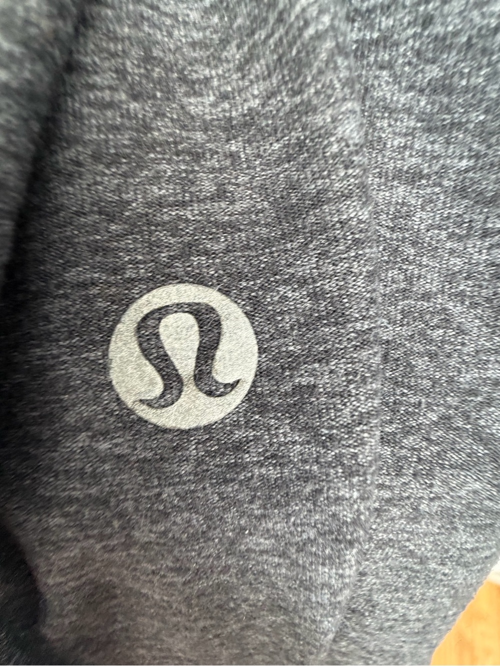 lululemon athletica Men's Charcoal Half-Zip Long Sleeve Top - Picture 3 of 4